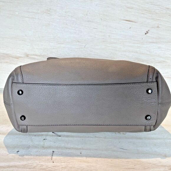 Coach Edie Turn lock Taupe Pebbled Leather Shoulder Bag Purse Satchel 36855 - Picture 13 of 16